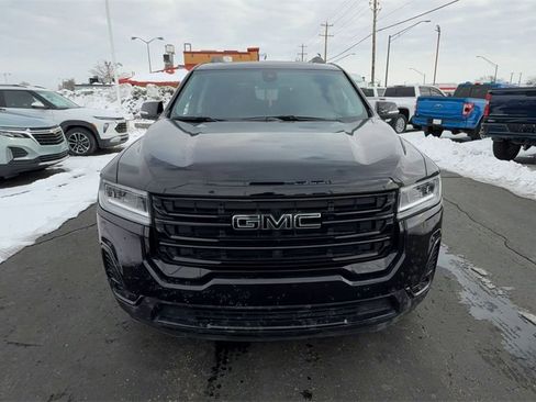 Used 2023 GMC Acadia SLT w/ Elevation Edition image 3