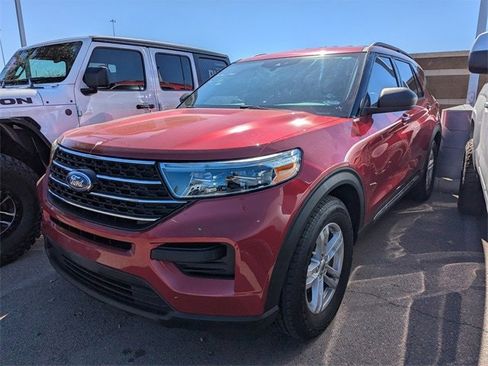 Used 2020 Ford Explorer XLT image 10