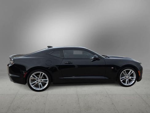 Used 2021 Chevrolet Camaro LT w/ RS Package RWD image 9