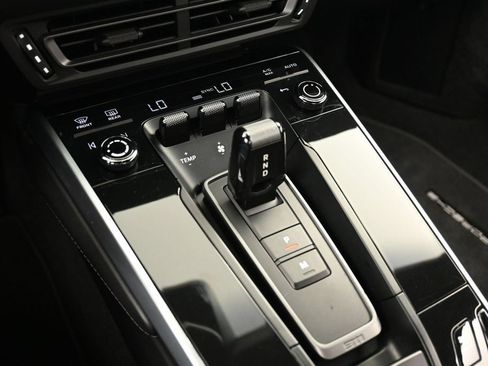 Certified 2024 Porsche 911 Targa 4S AWD/4WD image 21