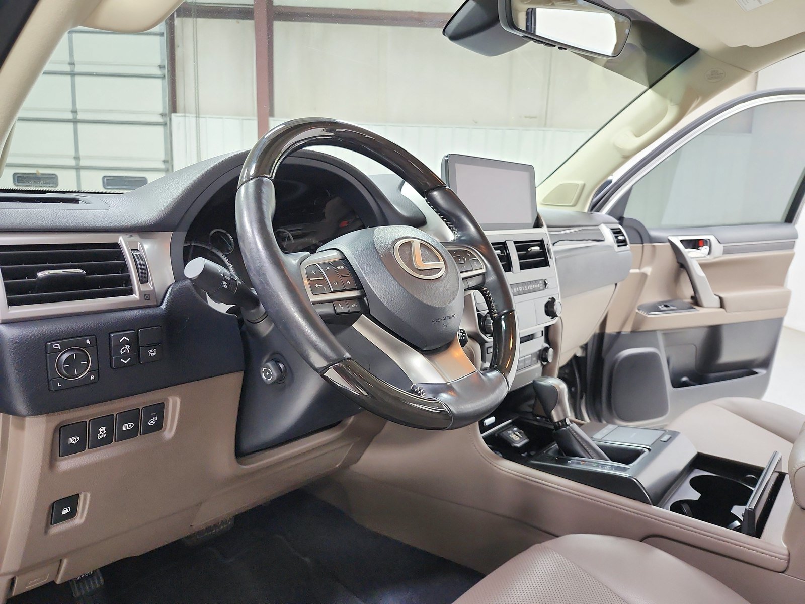 Used 2023 Lexus GX 460 Premium w/ Premium Package AWD/4WD image 19