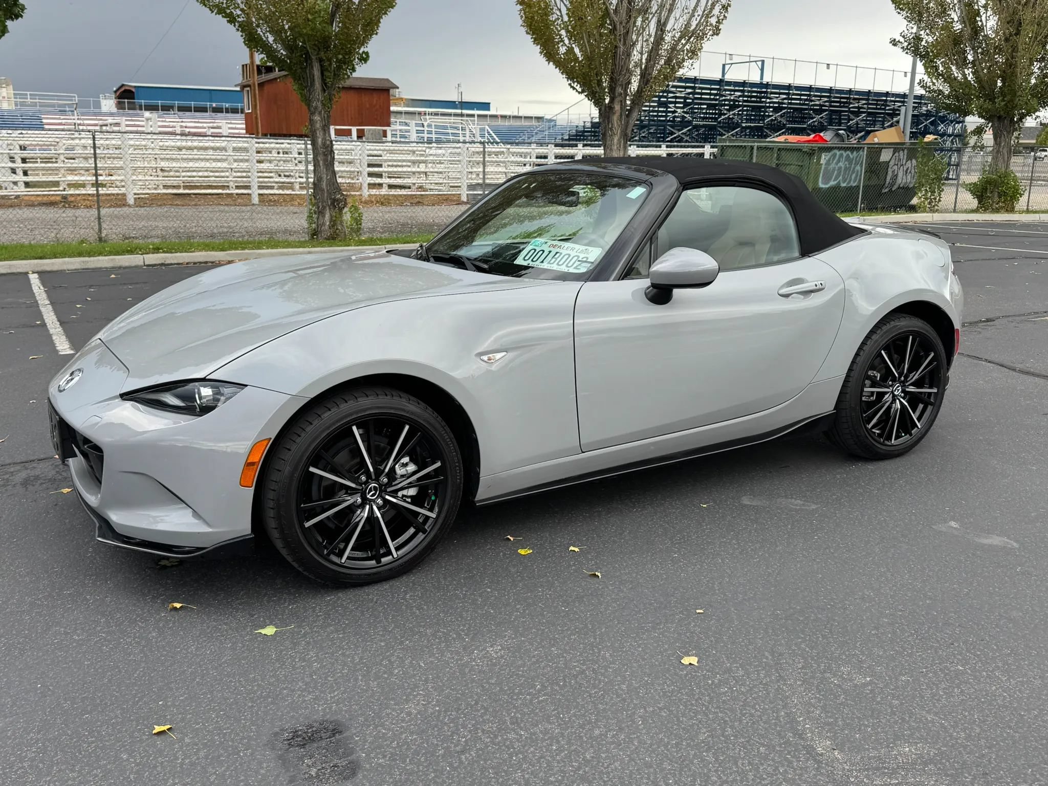Used 2024 MAZDA MX-5 Miata Grand Touring w/ Appearance Package RWD image 2
