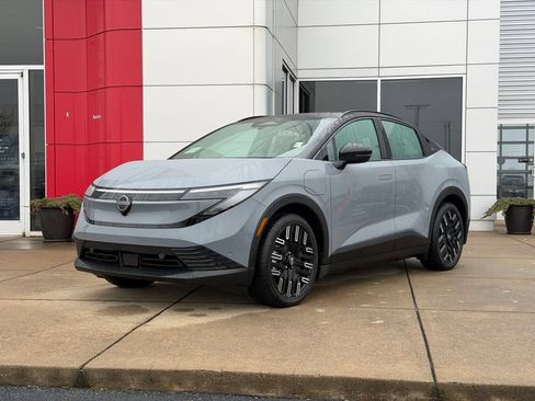 New 2026 Nissan Leaf Platinum+ w/ Cargo Package (Platinum+) FWD image 8