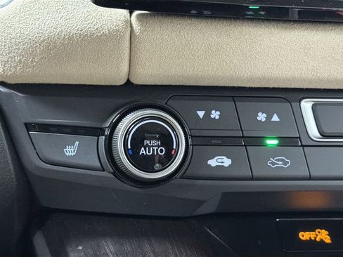 Used 2018 Honda Clarity Touring image 25