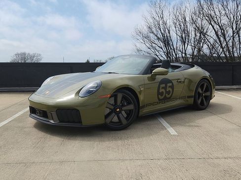 New 2026 Porsche 911 GTS image 1