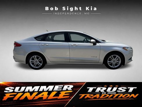 Used 2018 Ford Fusion S FWD image 16