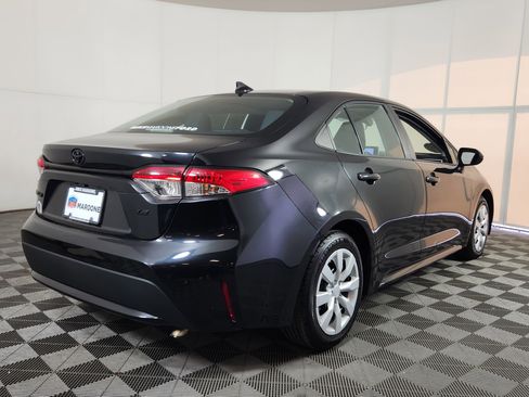 Used 2020 Toyota Corolla LE image 7