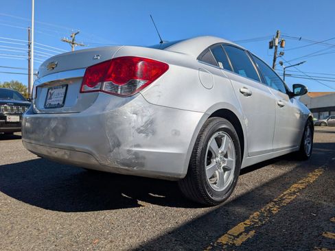 Used 2015 Chevrolet Cruze LT image 30