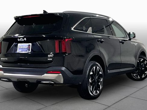 Used 2025 Kia Sorento EX w/ Panoramic Sunroof Package AWD/4WD image 12