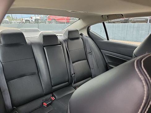 Used 2022 Nissan Altima 2.5 SL AWD/4WD image 46