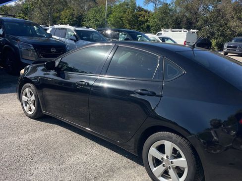 Used 2016 Dodge Dart SXT image 4