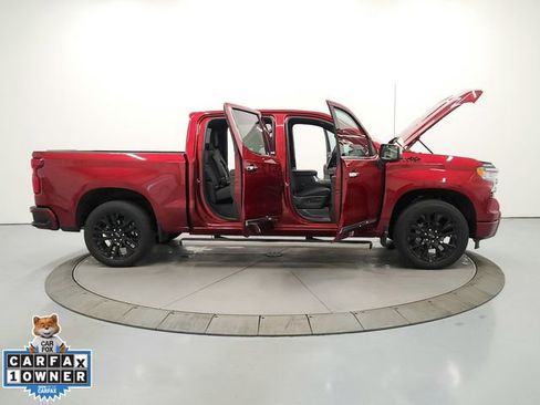 Used 2024 Chevrolet Silverado 1500 High Country w/ Technology Package image 16