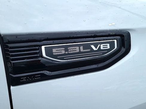 Used 2024 GMC Sierra 1500 Elevation w/ Elevation Premium Package AWD/4WD image 10