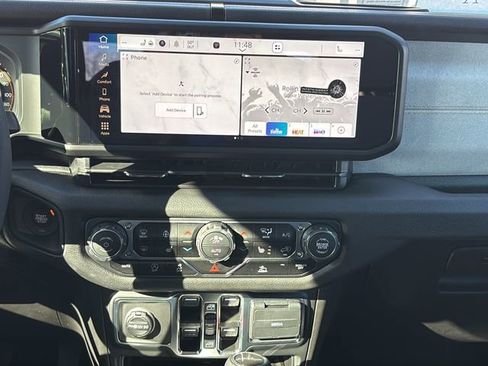 New 2025 Jeep Gladiator Sport image 23