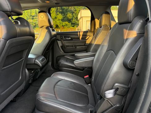 Used 2015 GMC Acadia SLT w/ Open Road Package AWD/4WD image 21