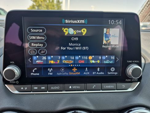 Used 2025 Nissan Sentra SV FWD image 28