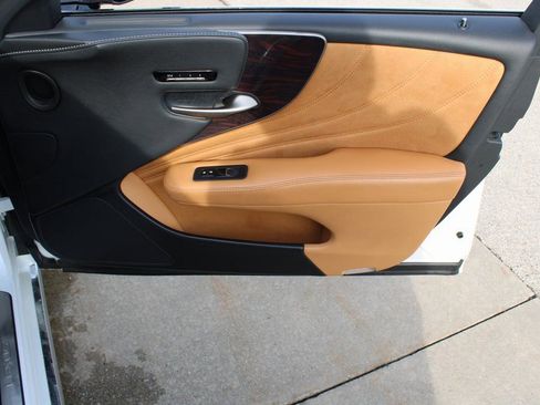 Used 2021 Lexus LS 500h image 27