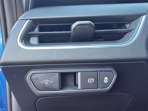 Certified 2025 Kia K4 EX image 31