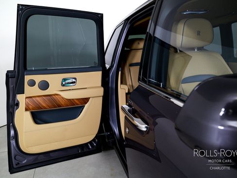 Used 2020 Rolls-Royce Cullinan AWD/4WD image 26