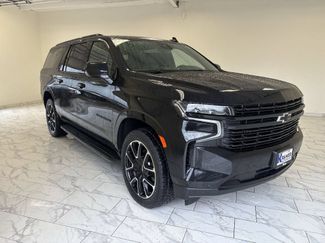 Used 2023 Chevrolet Suburban RST w/ Sport Performance Package AWD/4WD video 2
