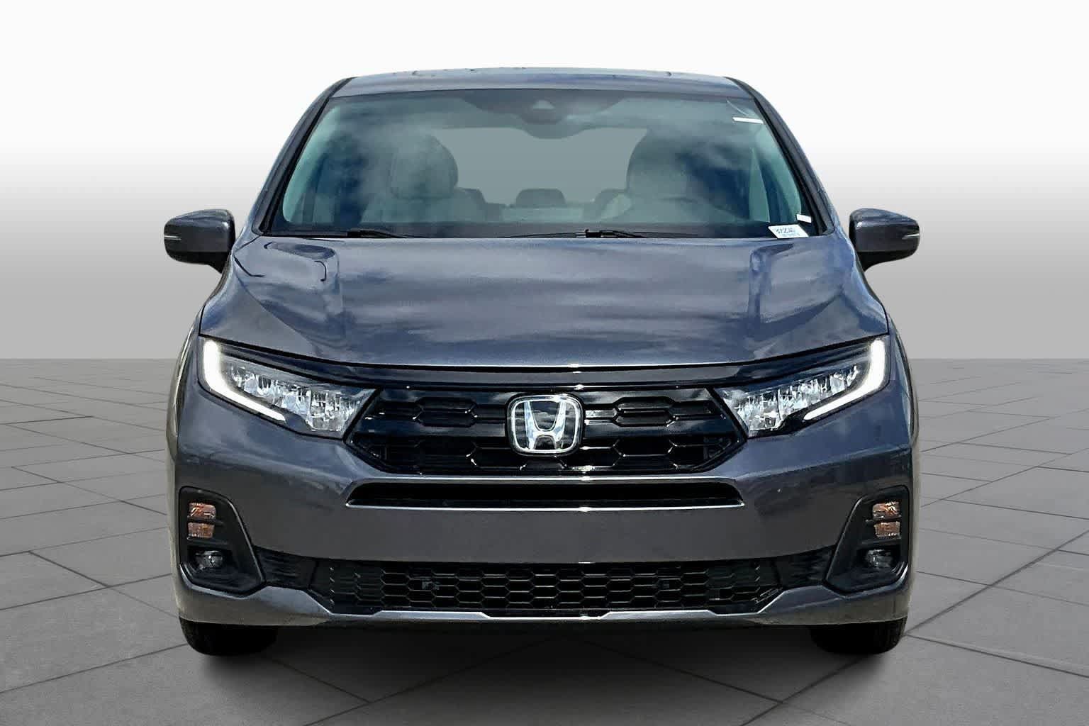 New 2026 Honda Odyssey Touring image 3