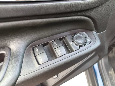 Used 2021 Chevrolet Equinox LT FWD image 25