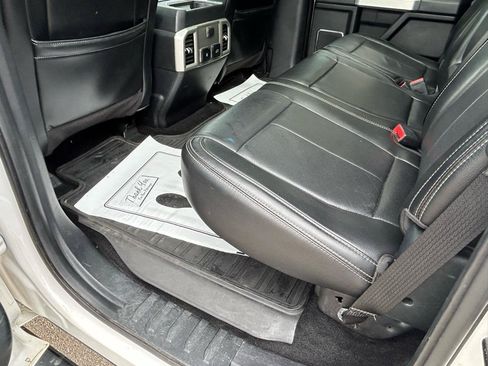 Used 2018 Ford F150 Lariat w/ Equipment Group 501A Mid AWD/4WD image 9