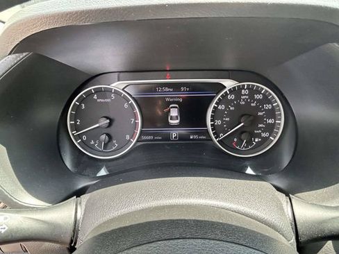Used 2024 Nissan Sentra SV FWD image 22