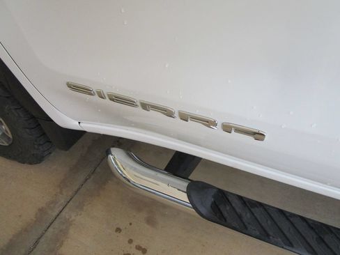 Used 2024 GMC Sierra 1500 Pro w/ Pro Value Package AWD/4WD image 16