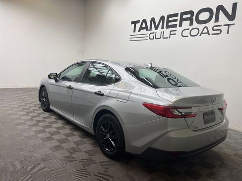 Used 2025 Toyota Camry LE FWD image 8
