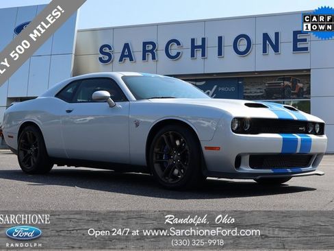 Used 2023 Dodge Challenger SRT Hellcat image 1