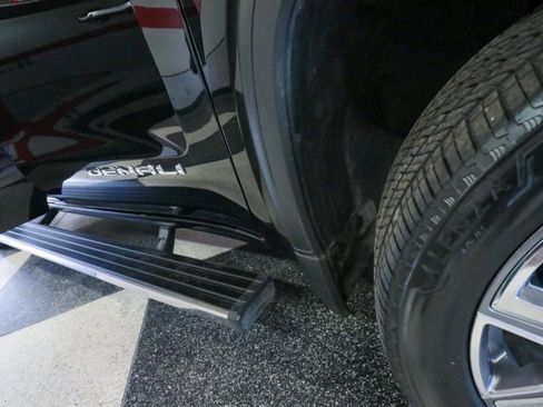 Used 2023 GMC Sierra 1500 Denali w/ Denali Reserve Package image 29