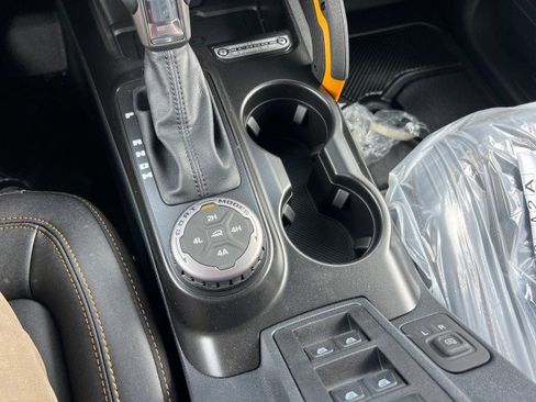 New 2023 Ford Bronco Badlands image 36