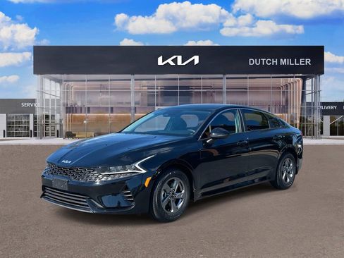 Used 2023 Kia K5 LXS image 3