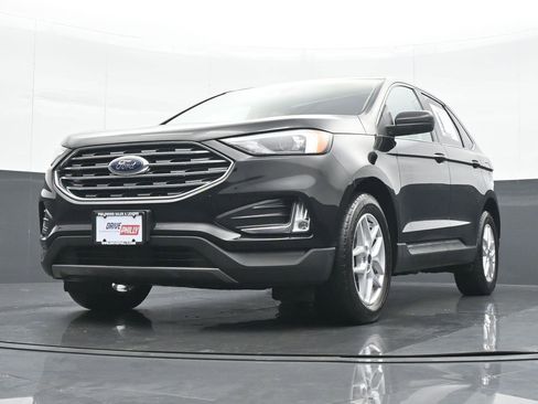 Used 2022 Ford Edge SEL w/ Convenience Package image 16