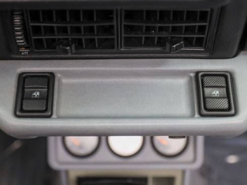 Used 1990 Volkswagen Cabriolet FWD image 81