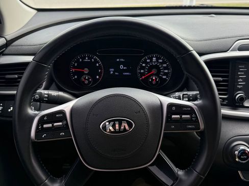 Used 2020 Kia Sorento S AWD/4WD image 13