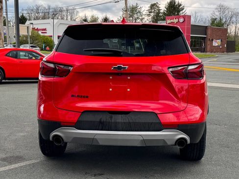 Used 2021 Chevrolet Blazer LT w/ LPO, Black Accent Package FWD image 5
