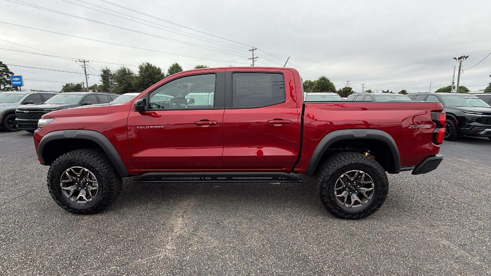 New 2026 Chevrolet Colorado ZR2 w/ Technology Package AWD/4WD image 12