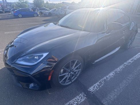 Used 2023 Subaru BRZ Limited RWD image 9