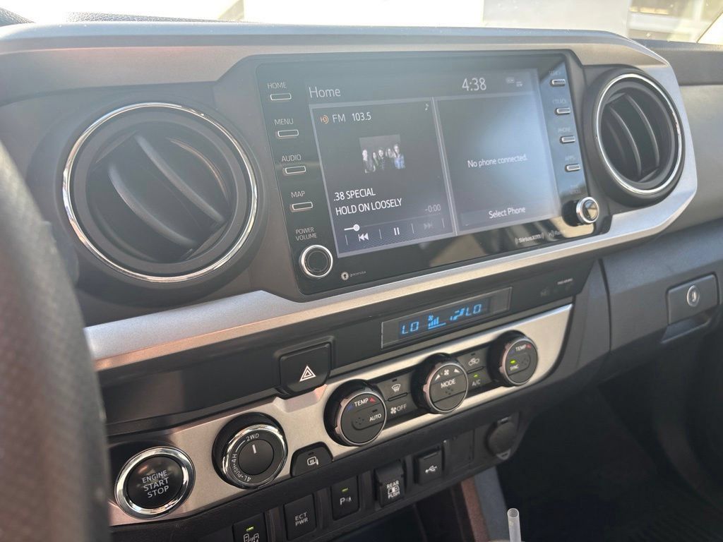 Used 2023 Toyota Tacoma SR5 AWD/4WD image 10