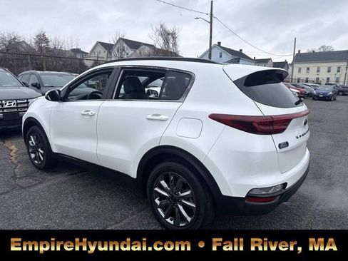 Used 2021 Kia Sportage S w/ S AWD Premium Package image 8