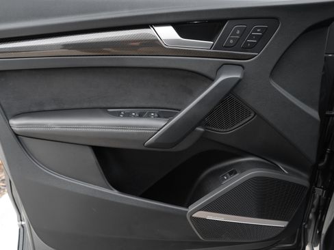 Certified 2023 Audi SQ5 Prestige image 22