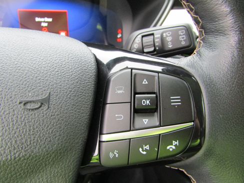 Used 2021 Ford Escape Titanium w/ Titanium Elite Package image 25