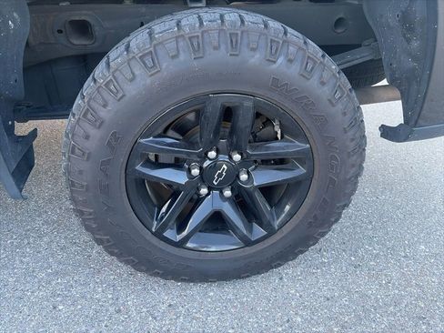 Used 2020 Chevrolet Silverado 1500 Custom Trail Boss image 10