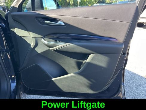 Used 2023 Cadillac XT4 Luxury w/ Cold Weather Package FWD image 26