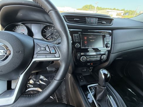 Used 2019 Nissan Rogue SL AWD/4WD image 20