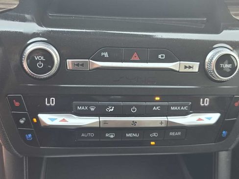 Used 2020 Ford Explorer Limited AWD/4WD image 11