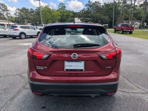 Used 2019 Nissan Rogue Sport S w/ Appearance Package AWD/4WD image 5
