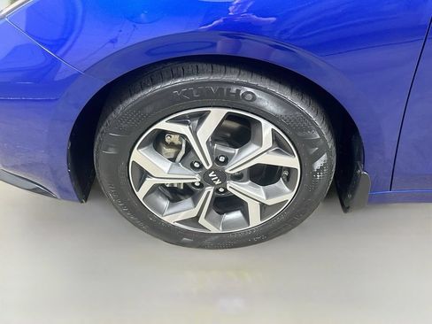 Used 2021 Kia Forte LXS FWD image 8